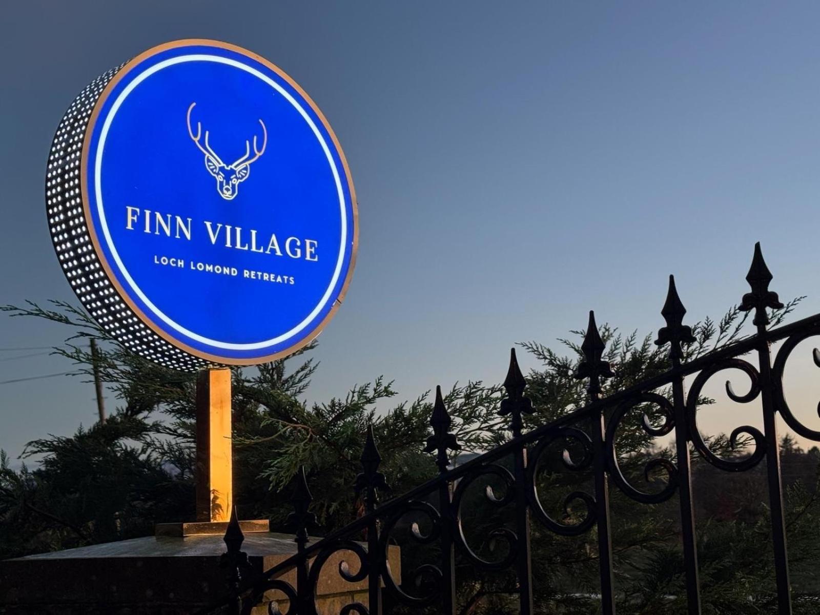 Finn Village "Mountain View Cottage" Private Garden, 9-Seater Hot Tub, Firepit & Pizza Stove Drymen Eksteriør bilde